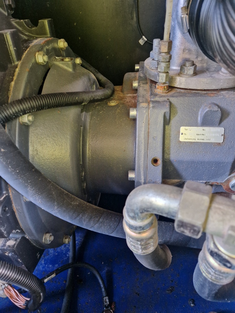 Compair C105-14 used diesel air compressor for sale drilling compressor for sale - Image 4
